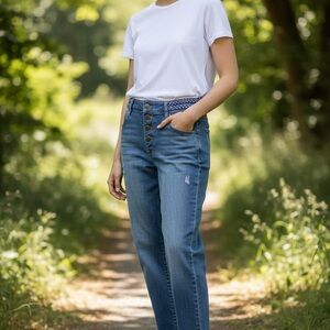 Size 6 Cabi button-fly Skinny Stretch Distressed Jeans with Braided Waistband